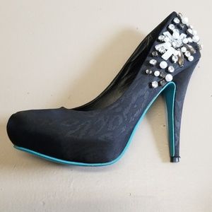 Buckle BKE black pumps
